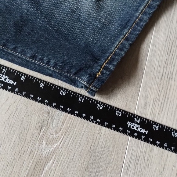 Levi's Dark Blue Flat Front Men's Shorts - Picture 6 of 13